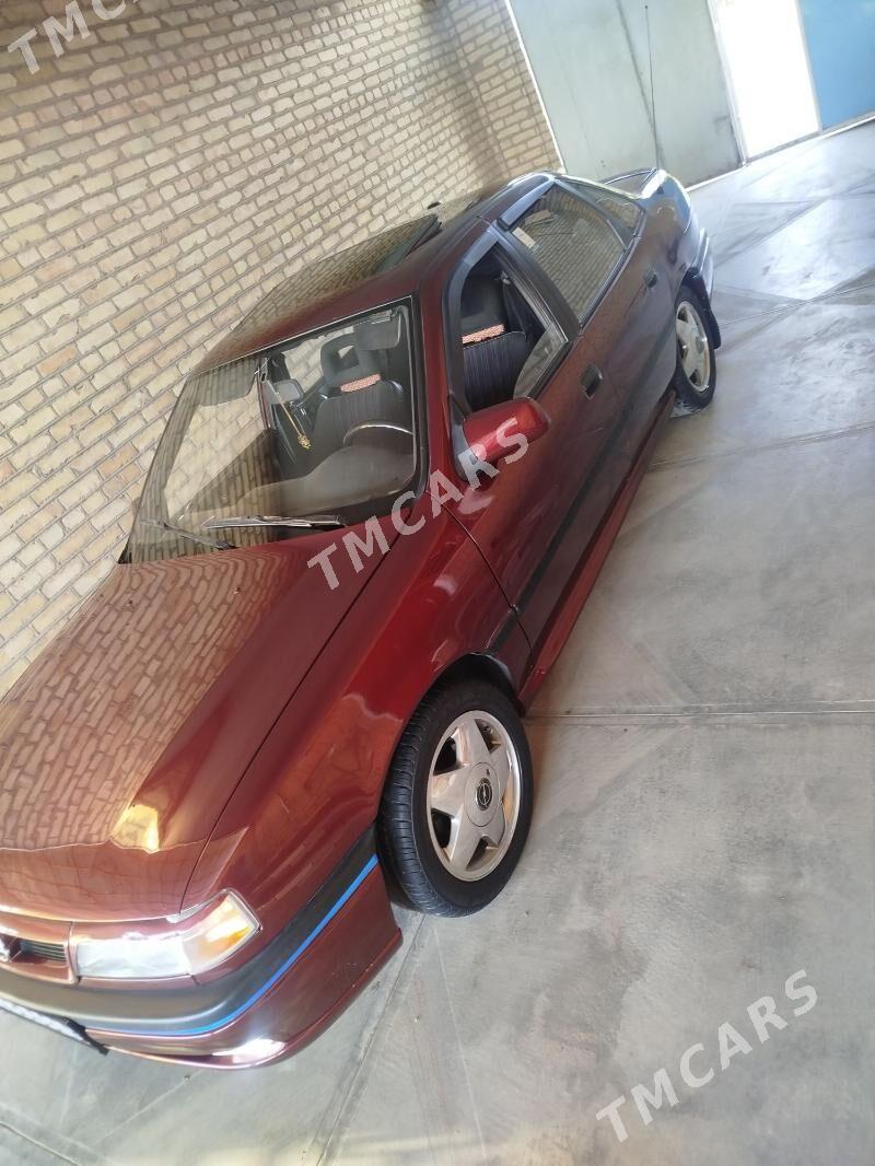 Opel Vectra 1992 - 60 000 TMT - Saýat - img 8