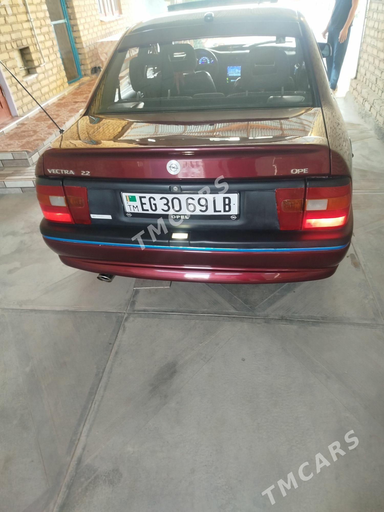 Opel Vectra 1992 - 60 000 TMT - Saýat - img 4