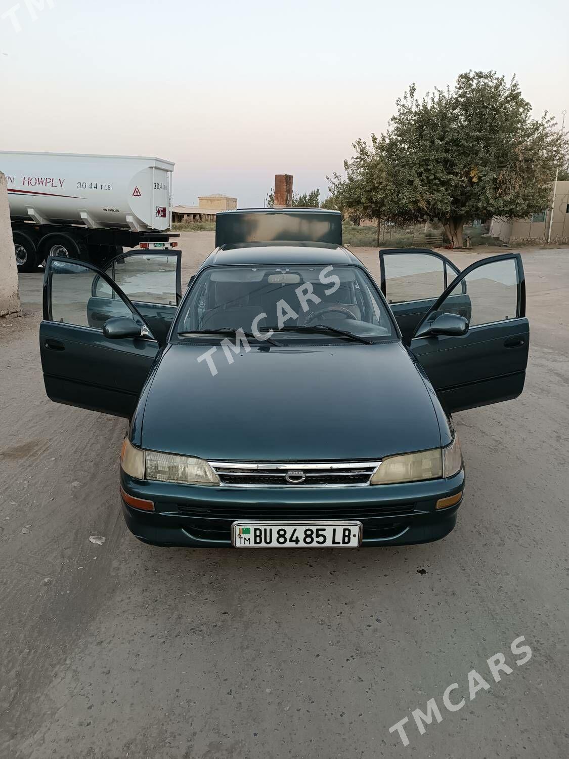 Toyota Corolla 1994 - 50 000 TMT - Керки - img 3