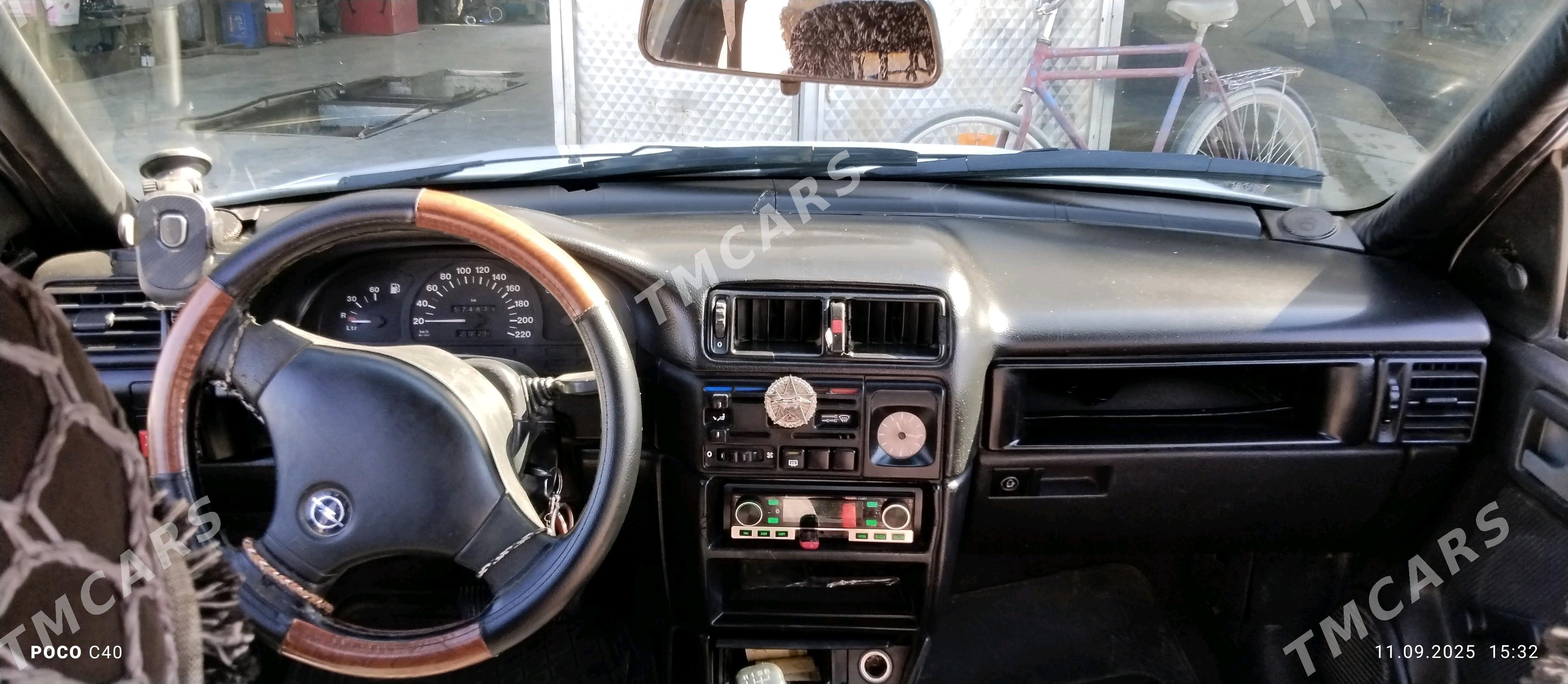 Opel Vectra 1992 - 32 000 TMT - Murgap - img 3