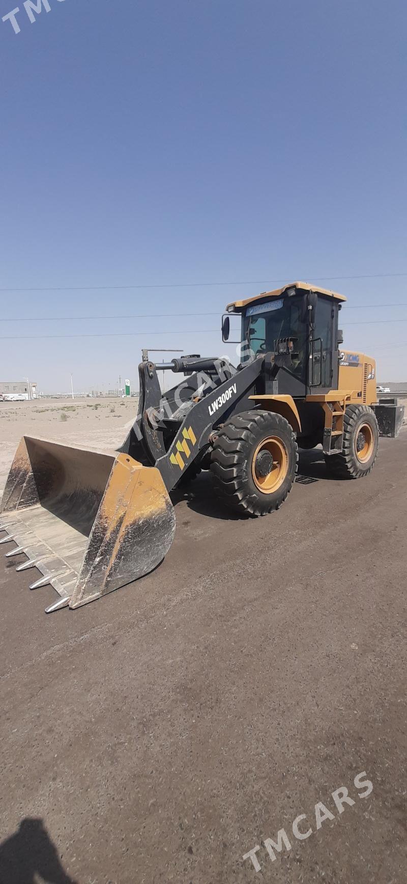 XCMG LW300F 2020 - 550 000 TMT - Дашогуз - img 2