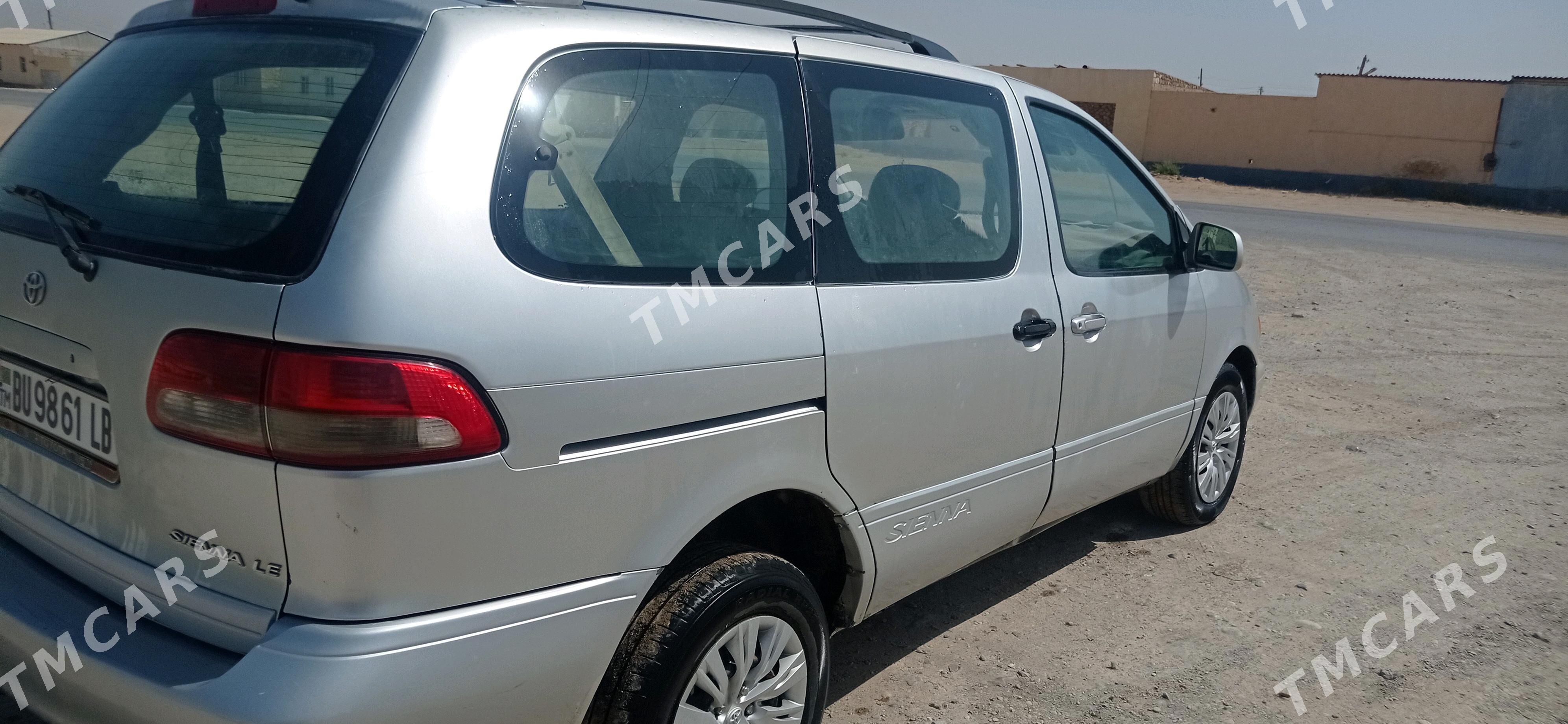 Toyota Sienna 2001 - 130 000 TMT - Kerki - img 2
