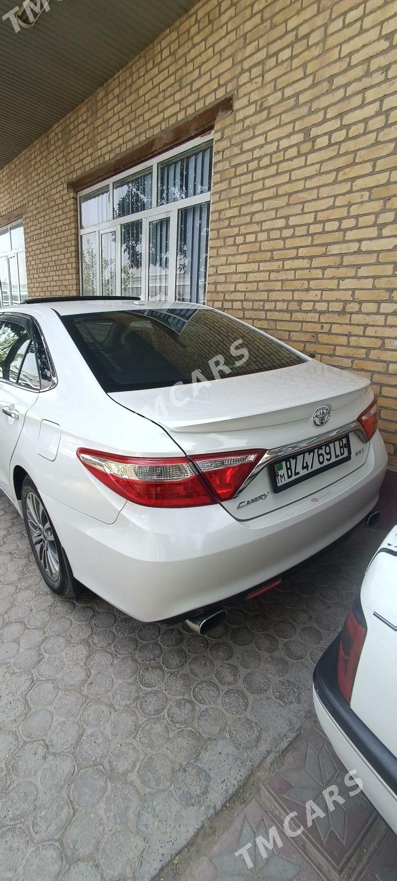 Toyota Camry 2017 - 360 000 TMT - Dänew - img 4