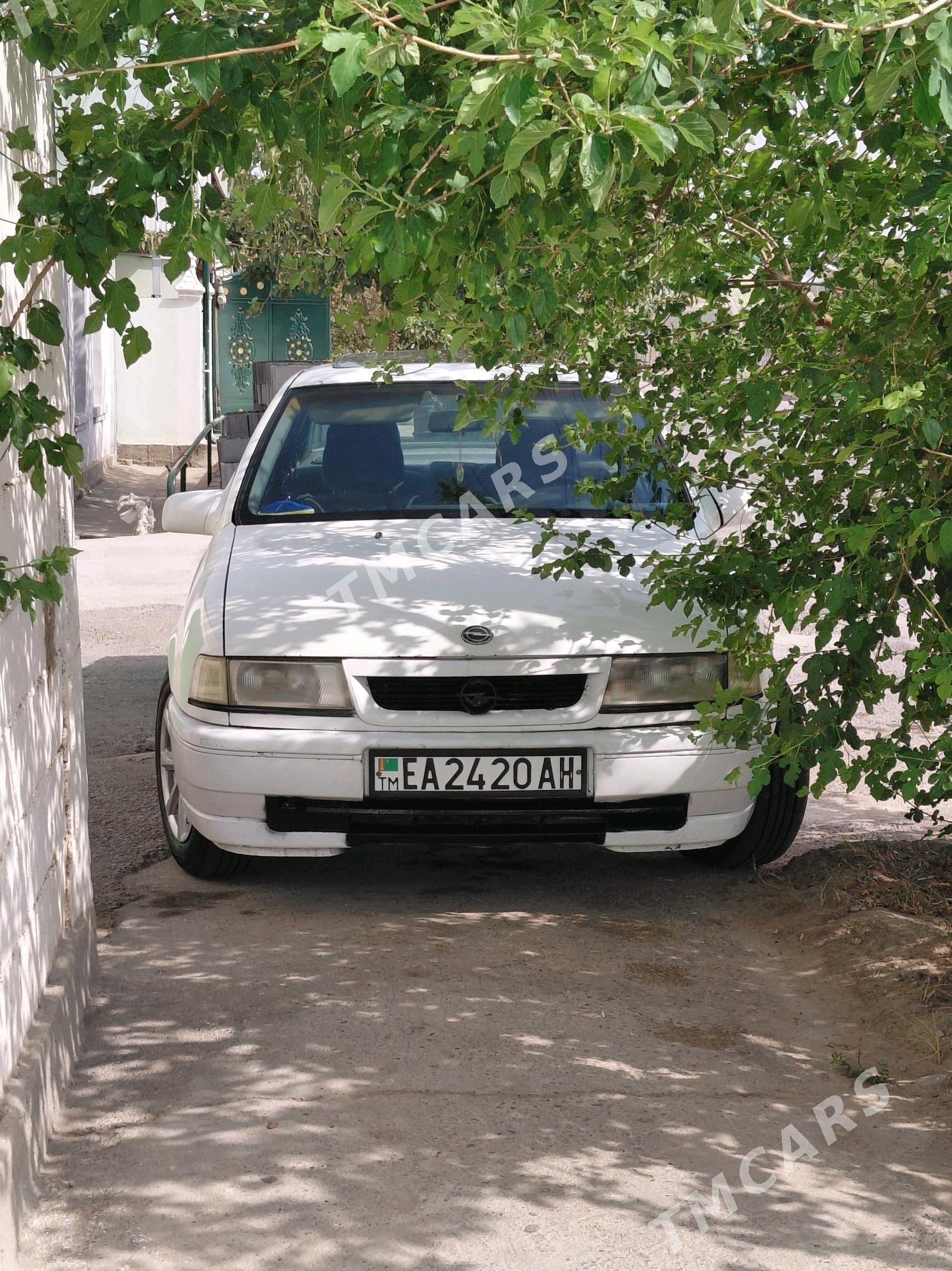 Opel Vectra 1991 - 27 000 TMT - Бузмеин - img 3