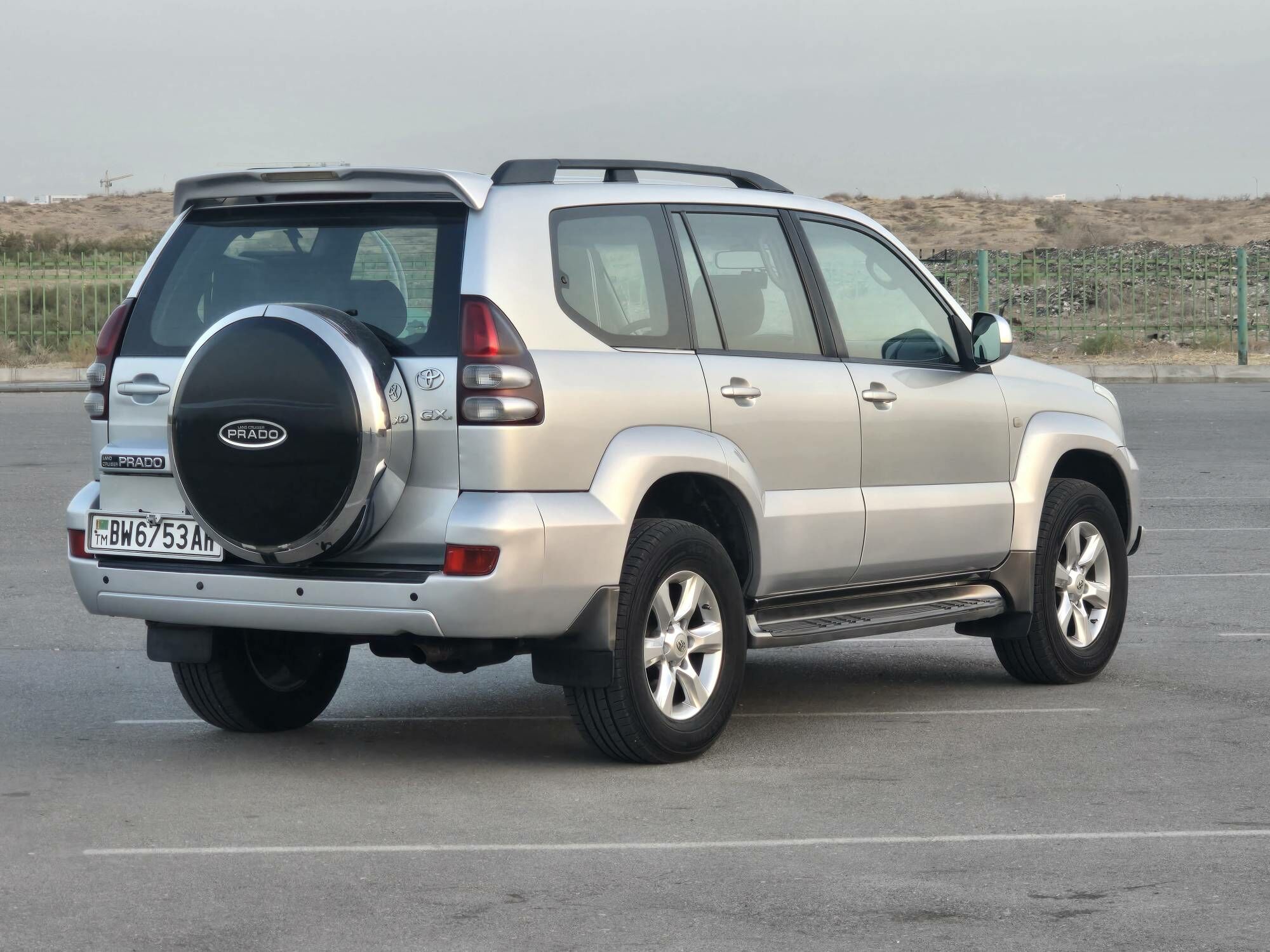 Toyota Land Cruiser Prado 2006 - 340 000 TMT - Ак-Бугдайский этрап - img 3