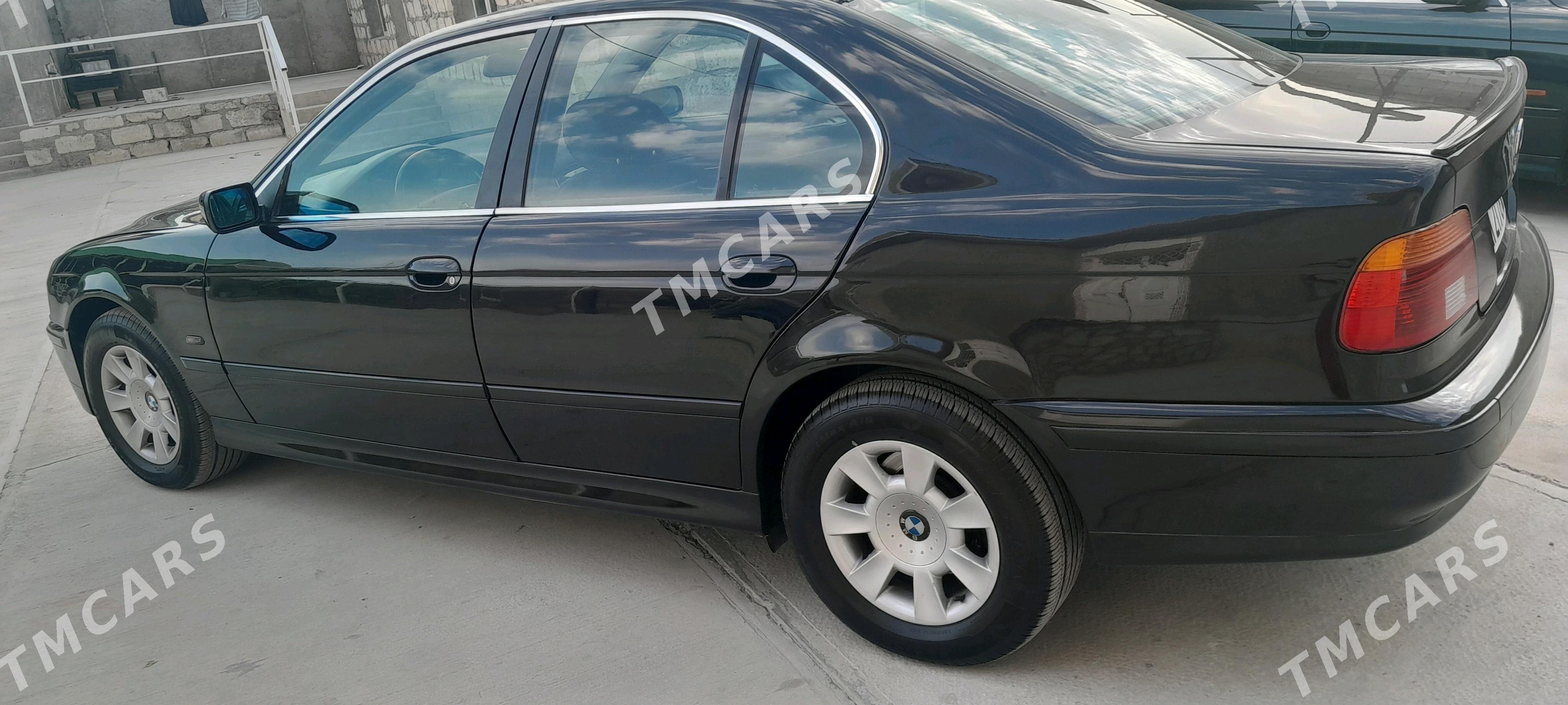 BMW E39 2001 - 130 000 TMT - Balkanabat - img 3