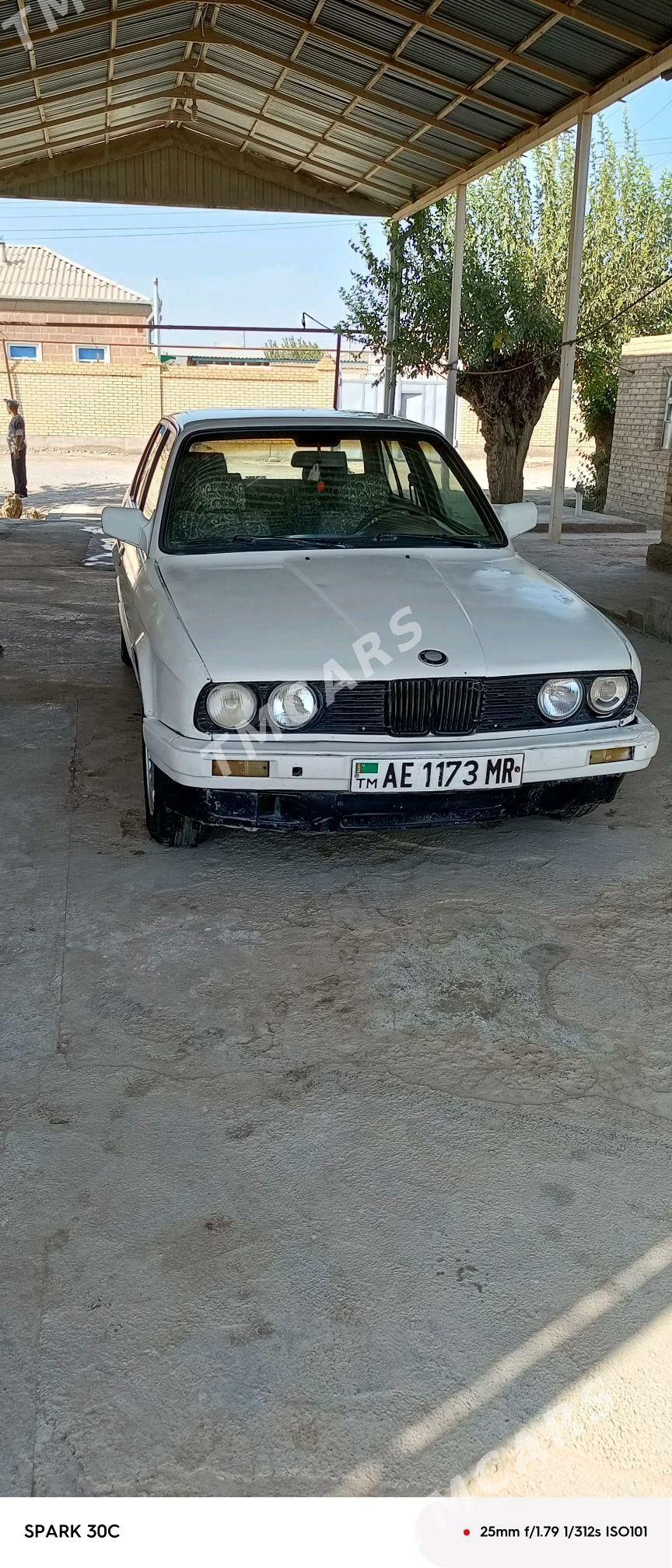 BMW 320 1989 - 15 000 TMT - Murgap - img 8