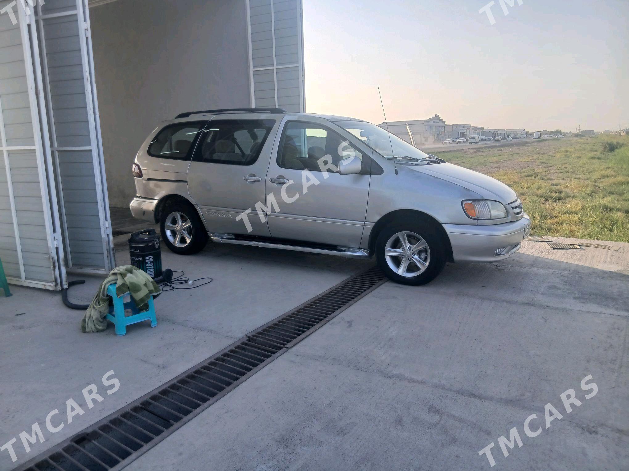 Toyota Sienna 2002 - 135 000 TMT - Mary - img 2
