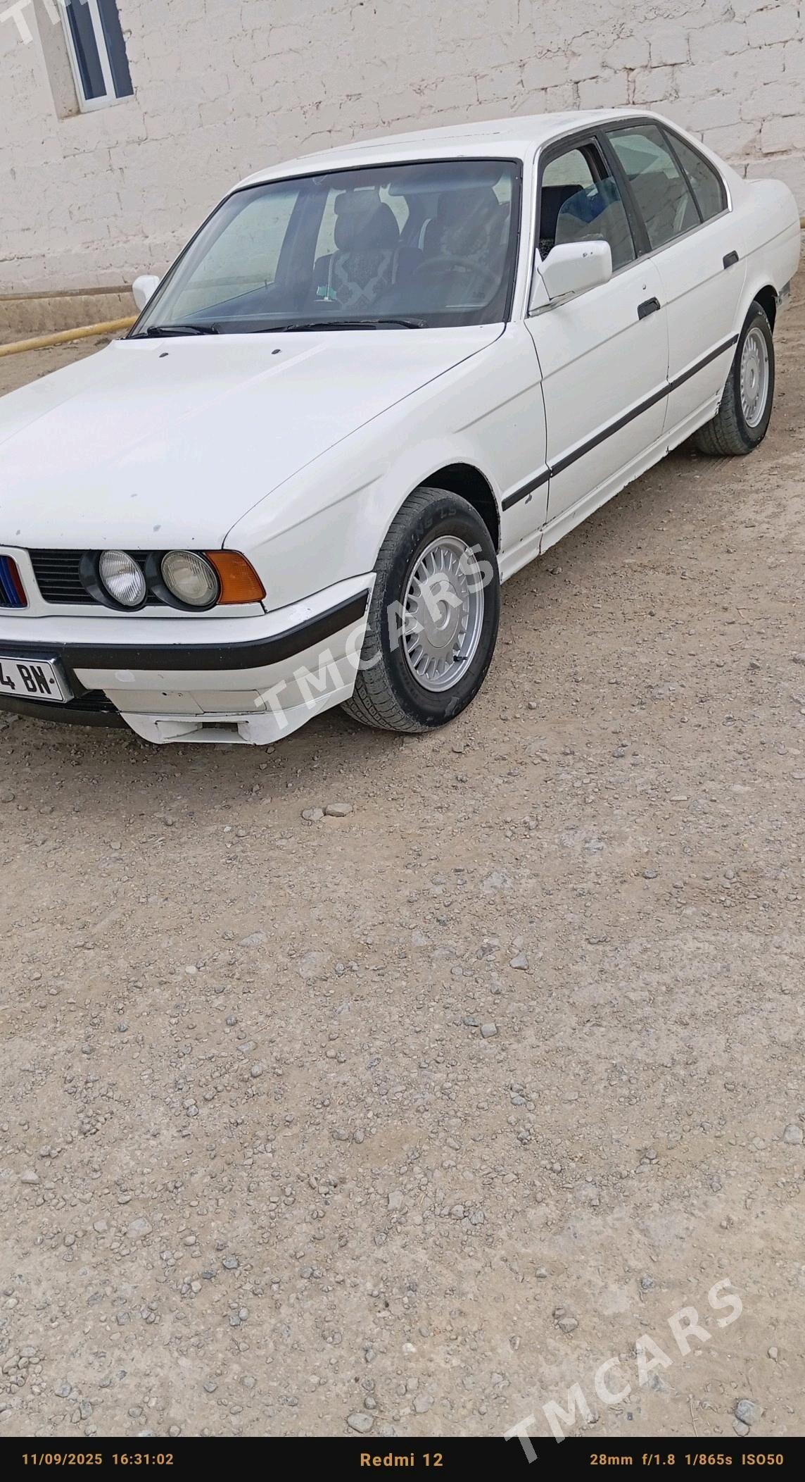 BMW 525 1988 - 38 000 TMT - Берекет - img 4