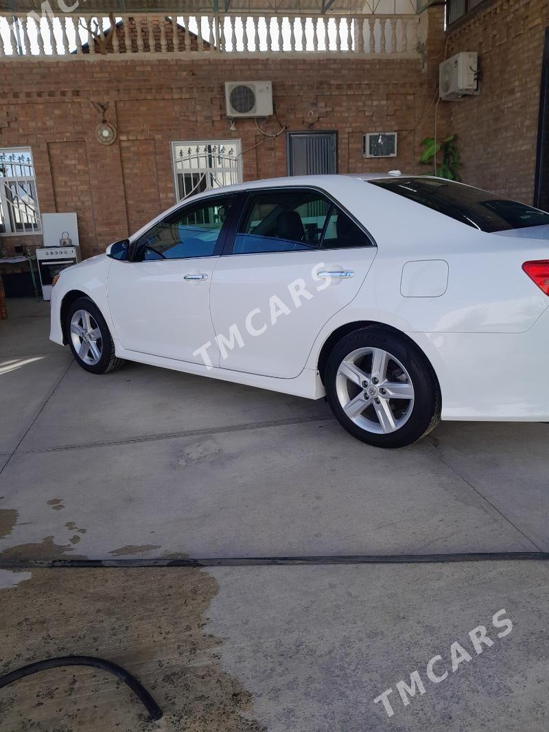 Toyota Camry 2012 - 230 000 TMT - Бахарден - img 6