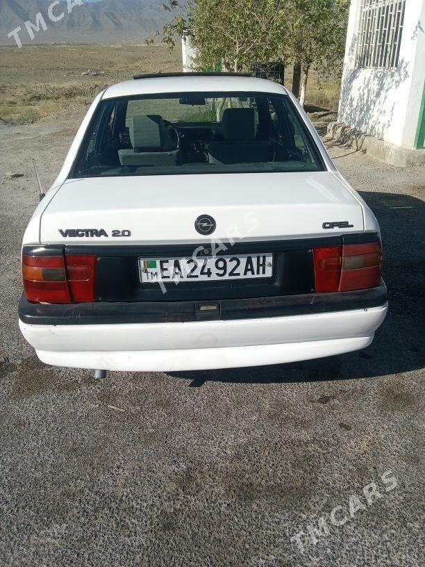 Opel Vectra 1994 - 32 000 TMT - Бахарден - img 3