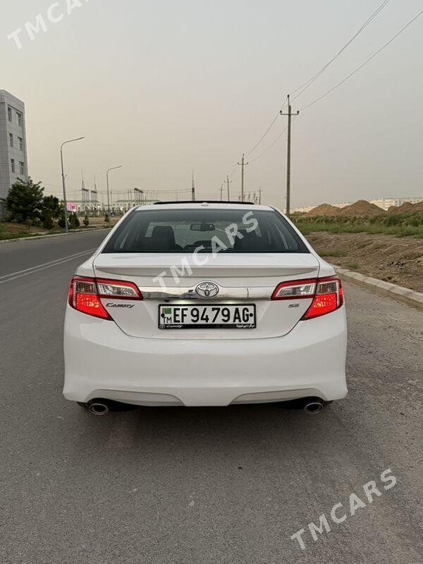 Toyota Camry 2013 - 245 000 TMT - Кëши - img 3