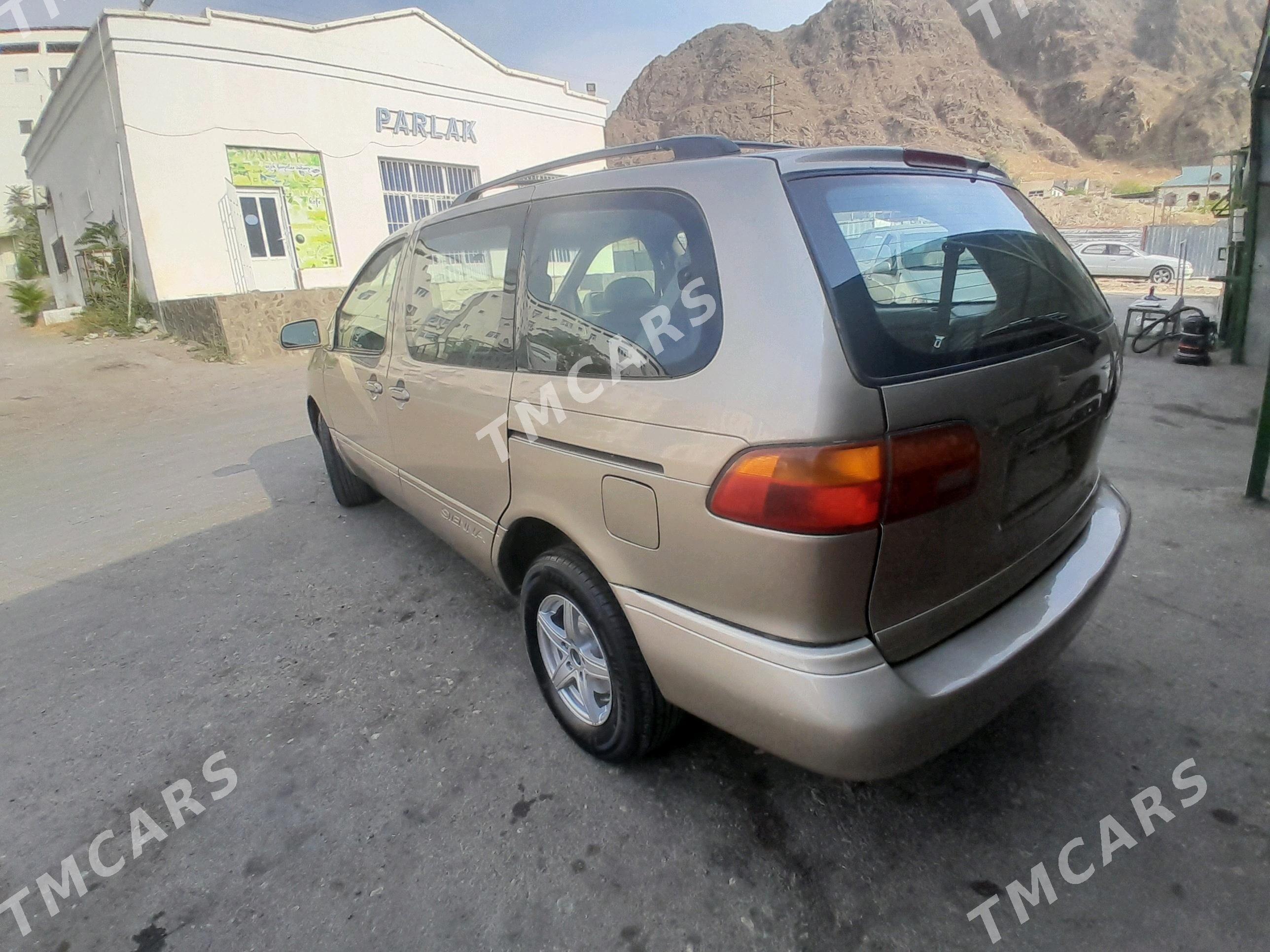 Toyota Sienna 2000 - 165 000 TMT - Türkmenbaşy - img 8