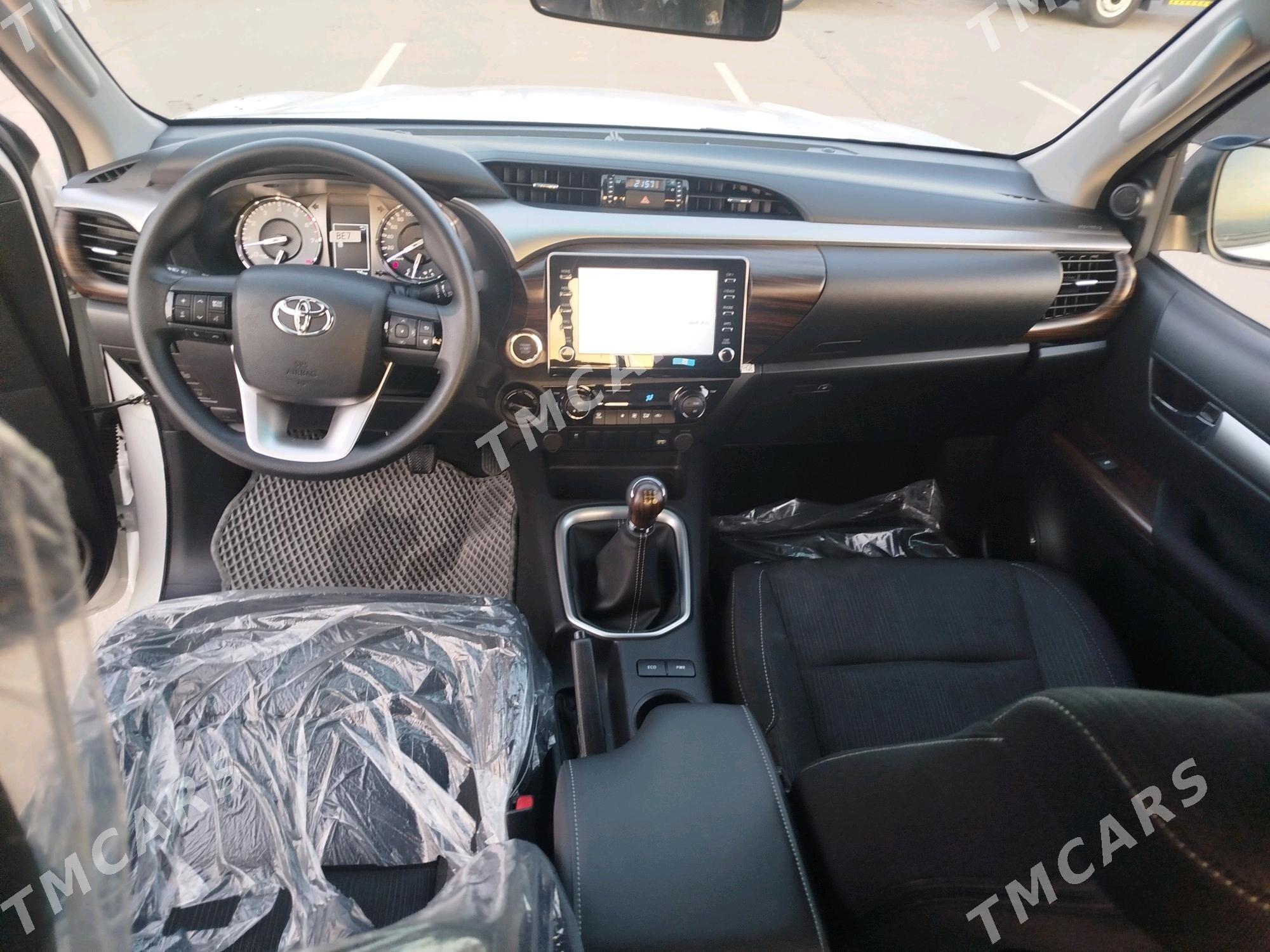 Toyota Hilux 2025 - 665 400 TMT - Ашхабад - img 2