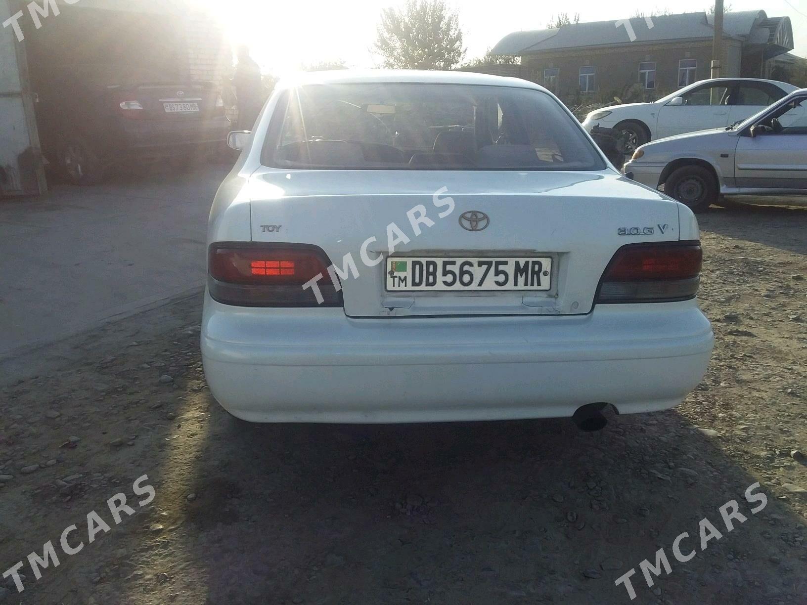 Toyota Avalon 1995 - 100 000 TMT - Ýolöten - img 2