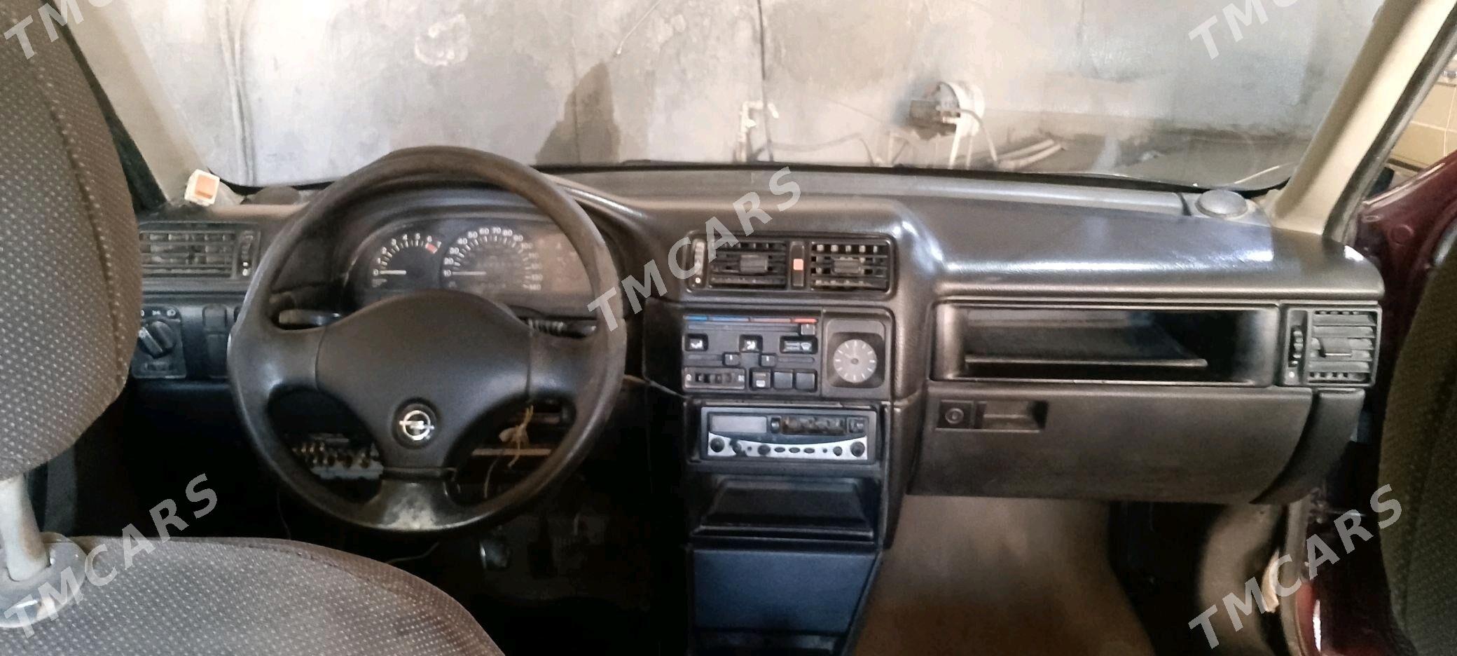 Opel Vectra 1992 - 18 000 TMT - Sakarçäge - img 7