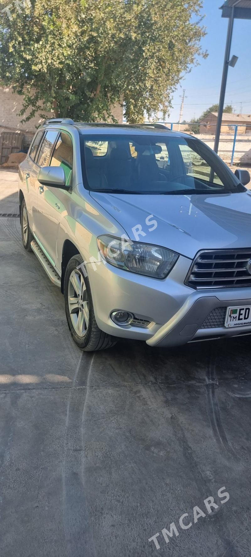 Toyota Highlander 2010 - 400 000 TMT - Халач - img 9