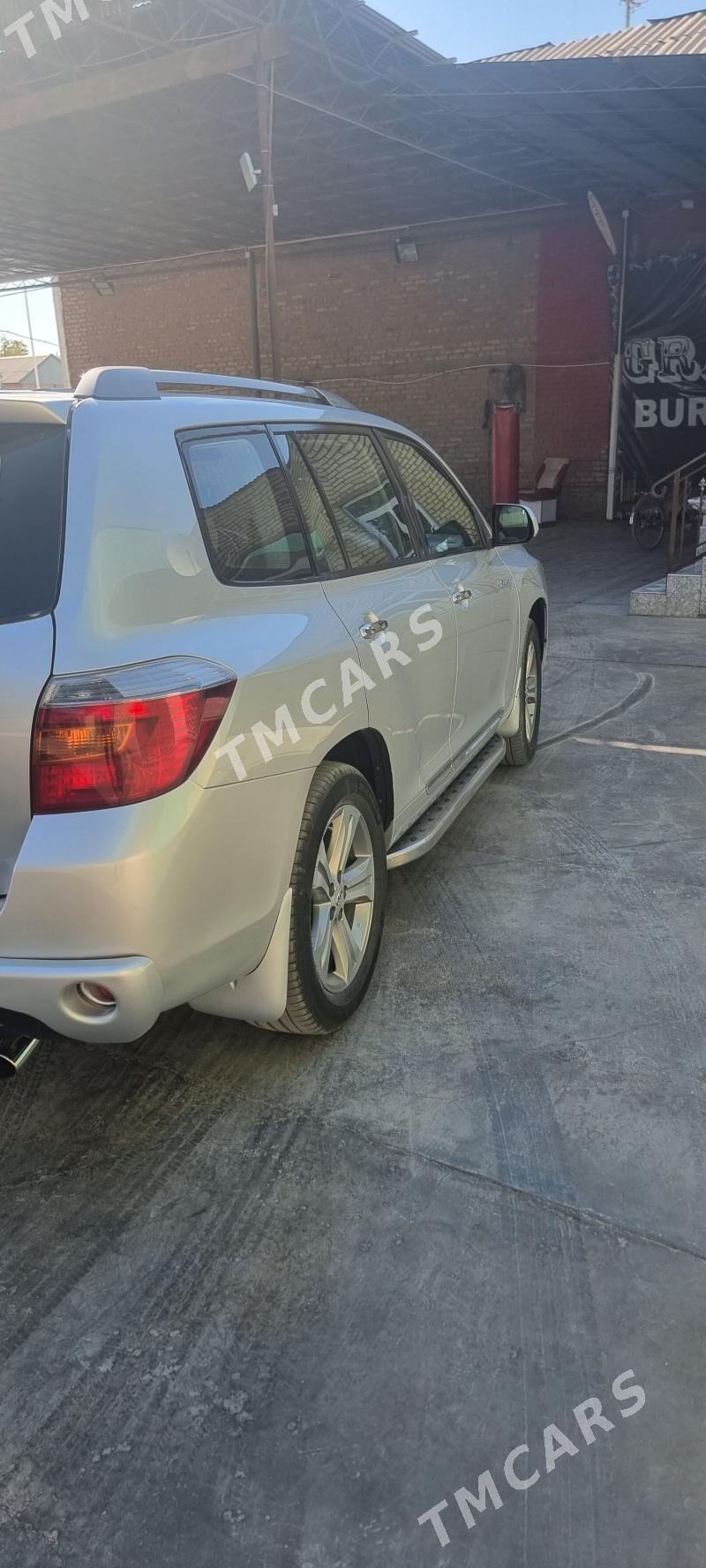 Toyota Highlander 2010 - 400 000 TMT - Халач - img 5
