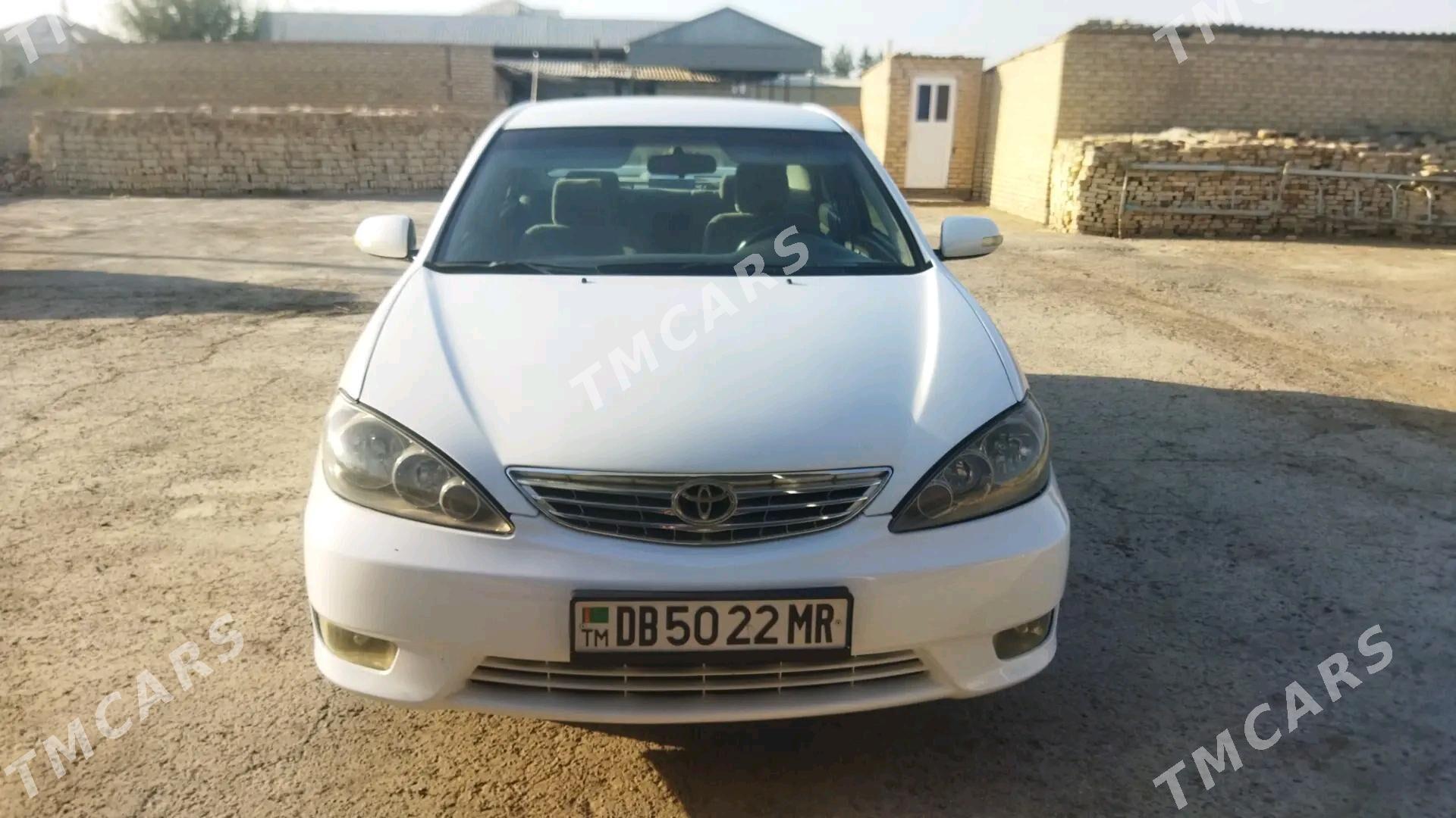 Toyota Camry 2004 - 160 000 TMT - Мургап - img 5
