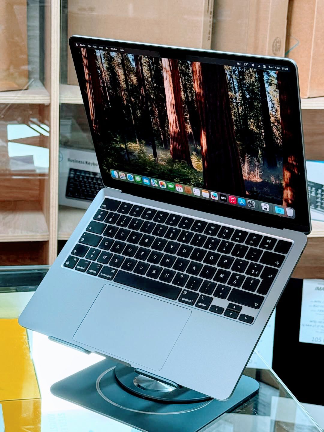 MacBook Air / M4 / 256 SSD - Aşgabat - img 4