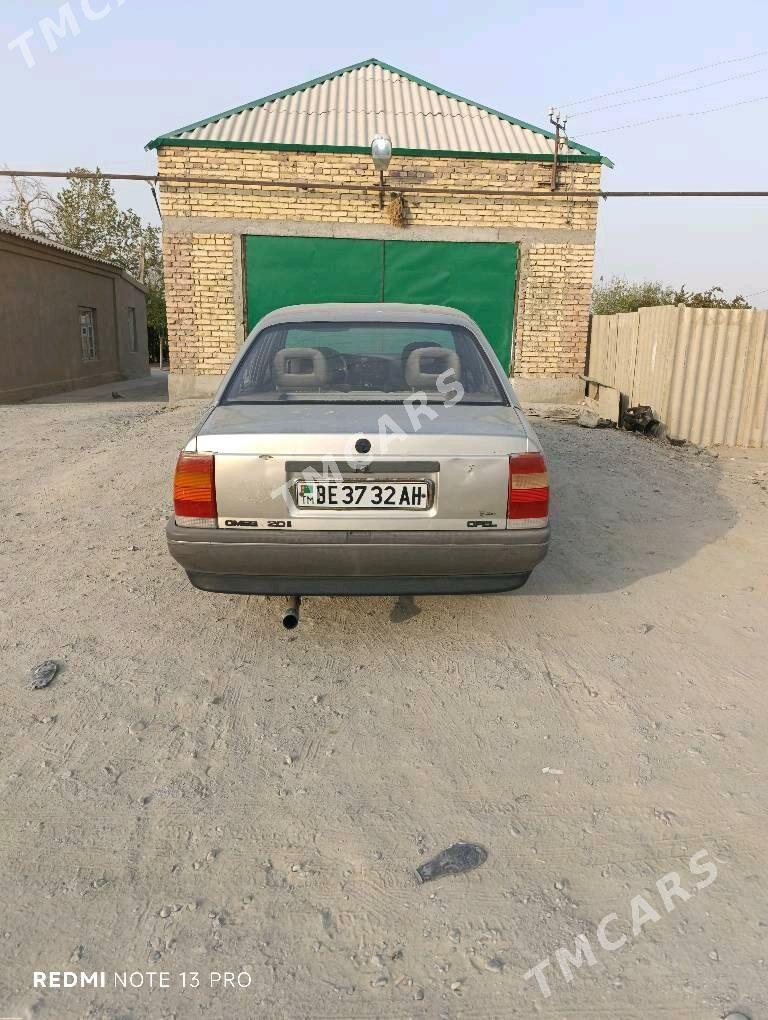 Opel Omega 1989 - 21 000 TMT - Бахарден - img 4