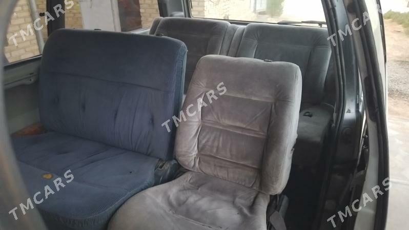 Toyota Hiace 1989 - 45 000 TMT - Мары - img 3