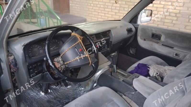 Toyota Hiace 1989 - 45 000 TMT - Мары - img 5