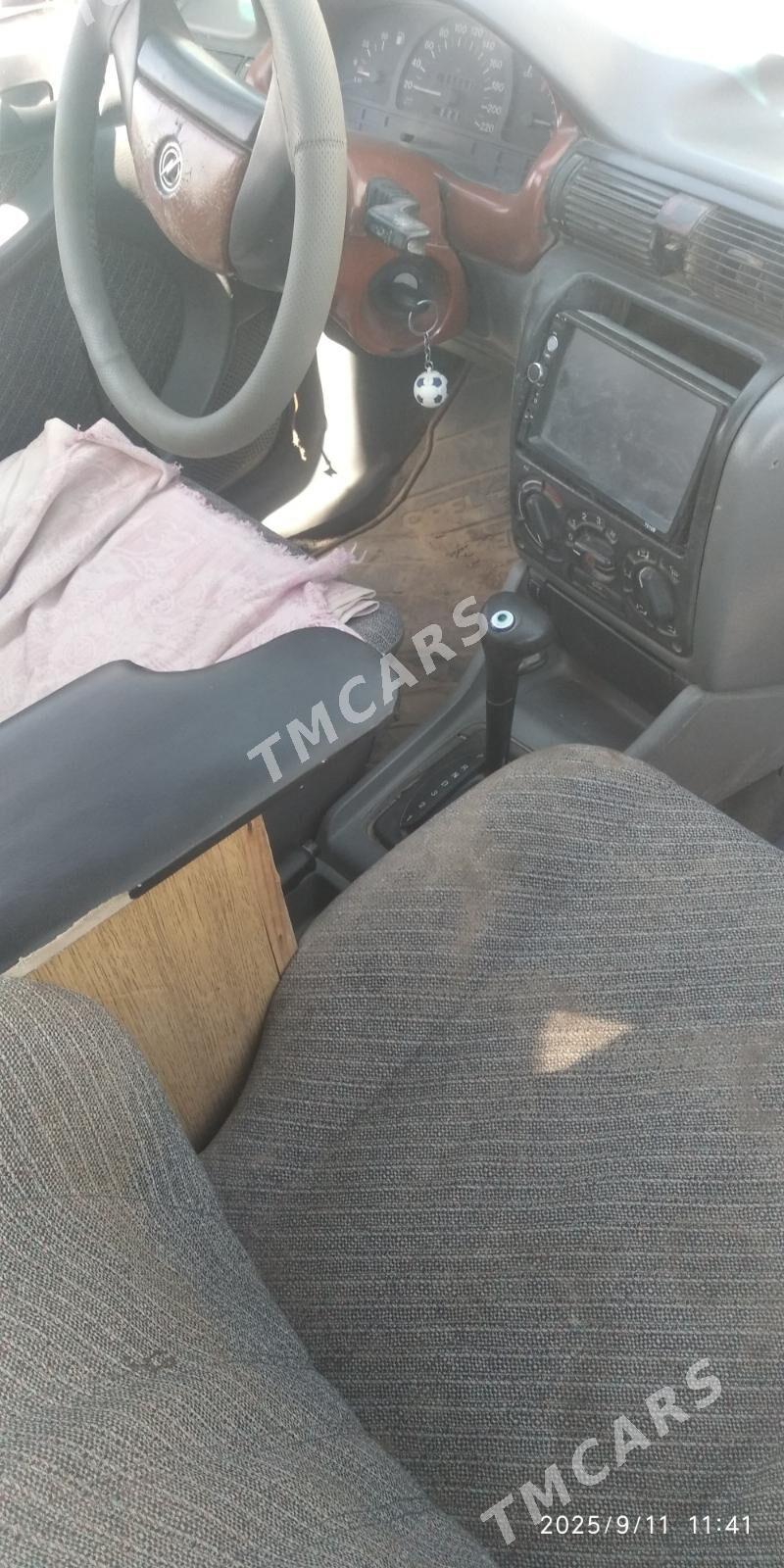 Opel Astra 1992 - 35 000 TMT - Şabat etr. - img 3