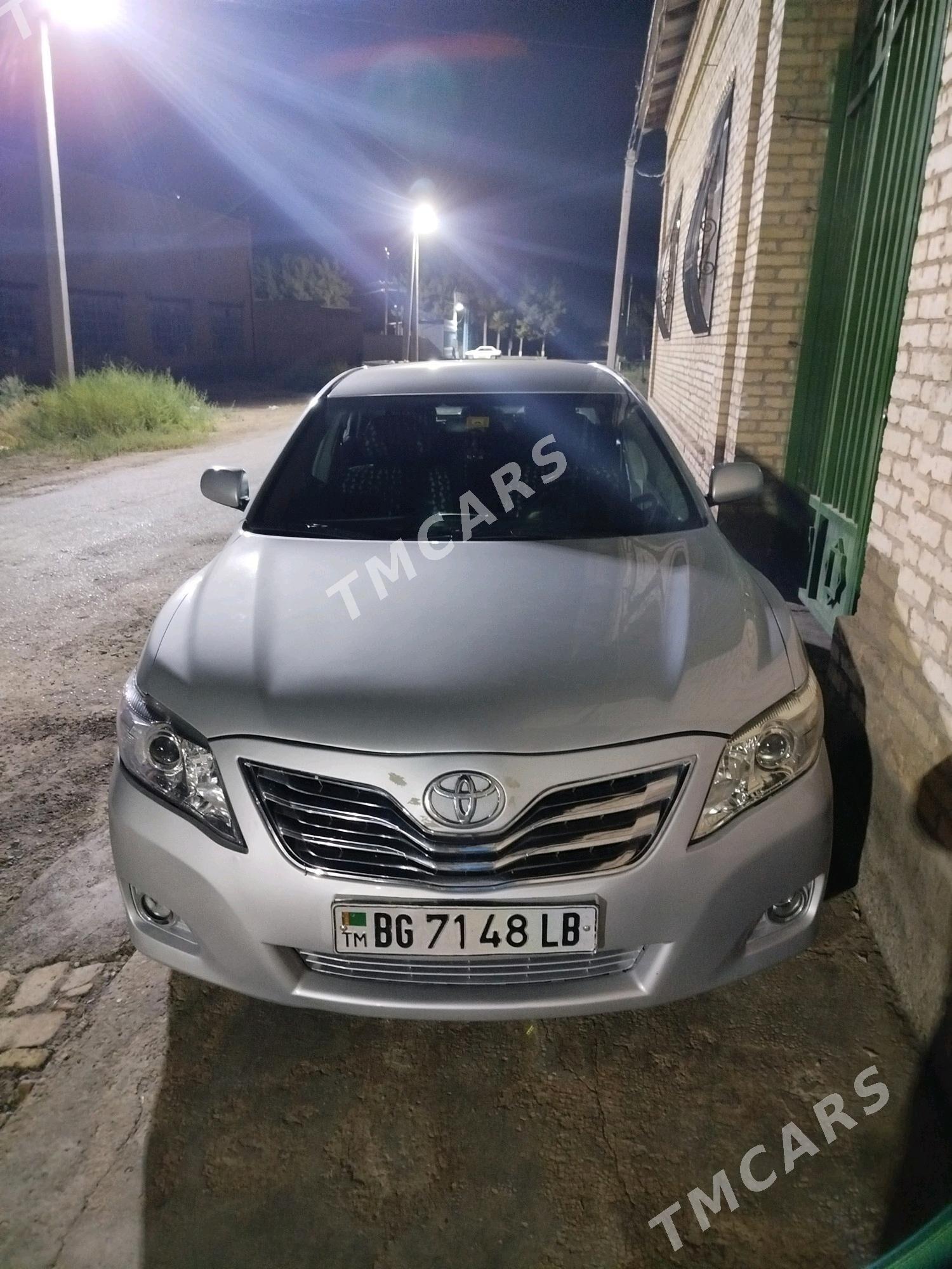 Toyota Camry 2010 - 180 000 TMT - Дянев - img 2