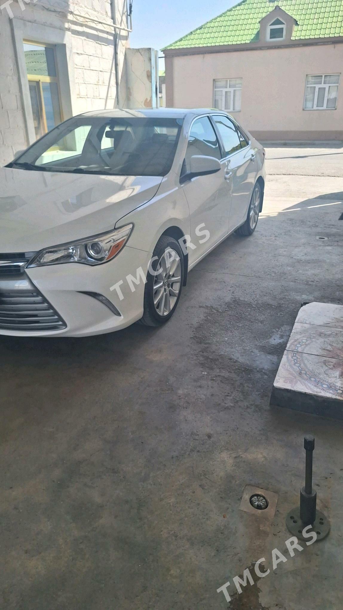 Toyota Camry 2016 - 217 000 TMT - Büzmeýin - img 2