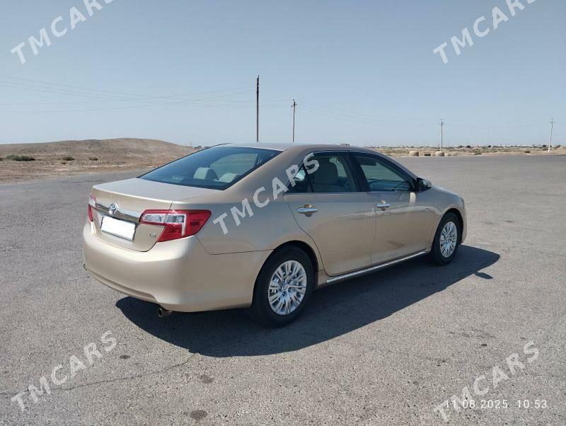 Toyota Camry 2012 - 196 000 TMT - Мары - img 5