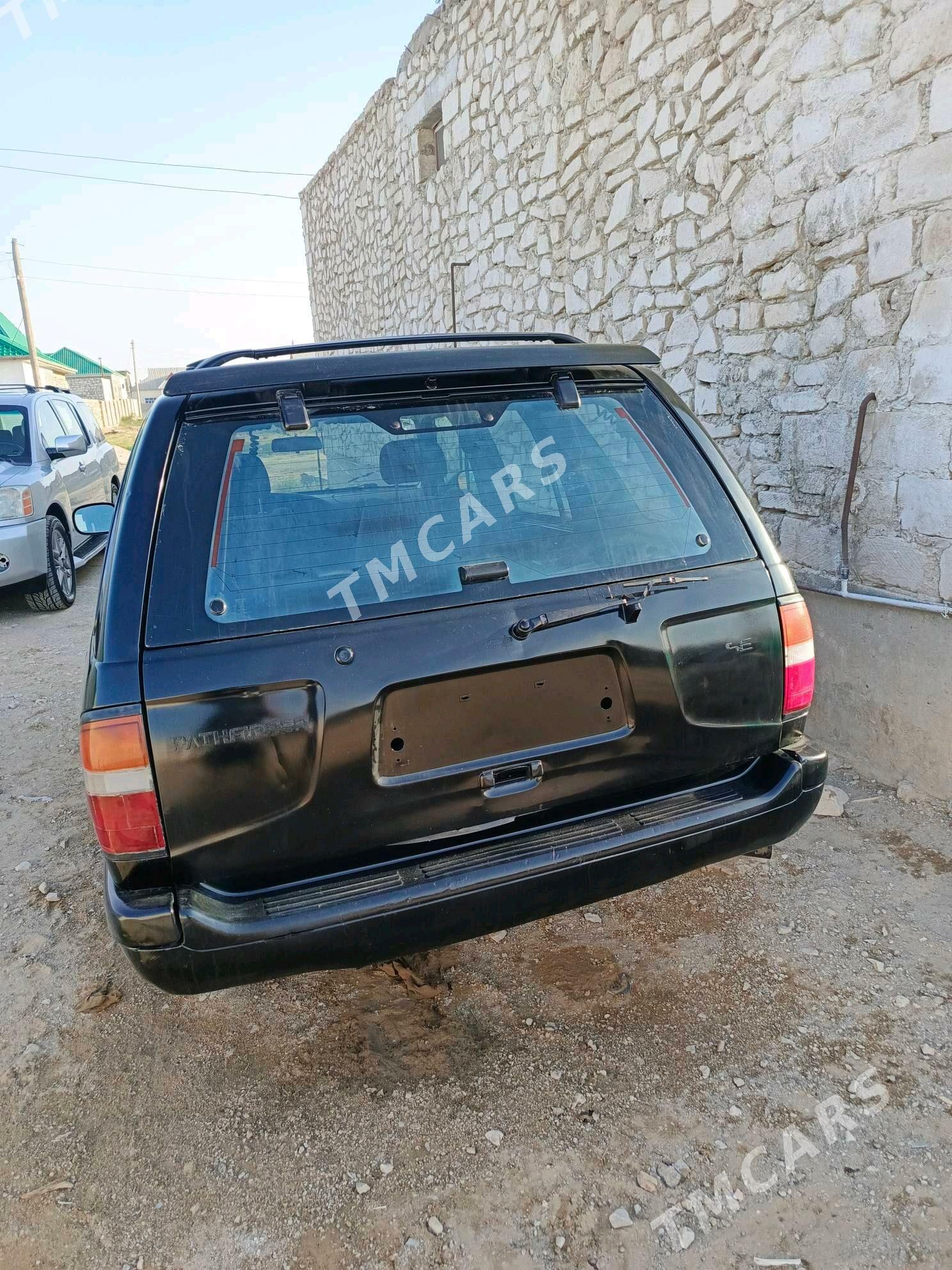 Nissan Pathfinder 1999 - 35 000 TMT - Джебел - img 2