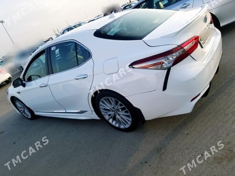 Toyota Camry 2018 - 242 000 TMT - Кëши - img 5