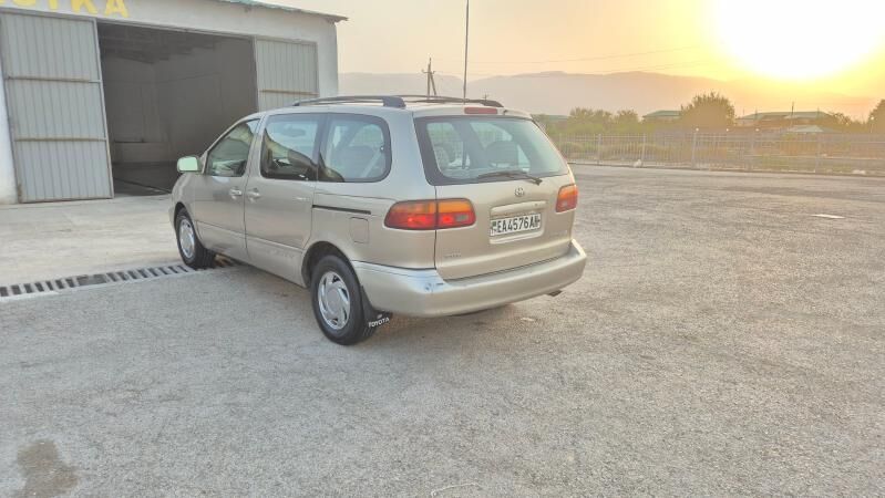 Toyota Sienna 2000 - 162 000 TMT - Гёкдепе - img 6