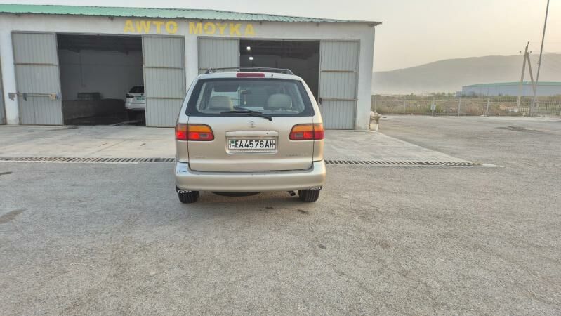 Toyota Sienna 2000 - 162 000 TMT - Гёкдепе - img 5