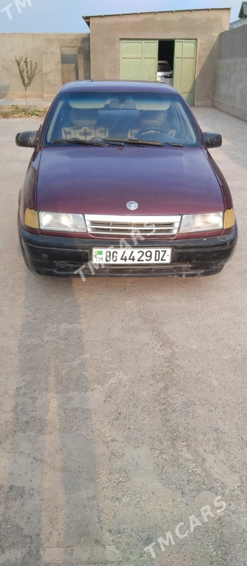 Opel Vectra 1992 - 28 000 TMT - Губадаг - img 3