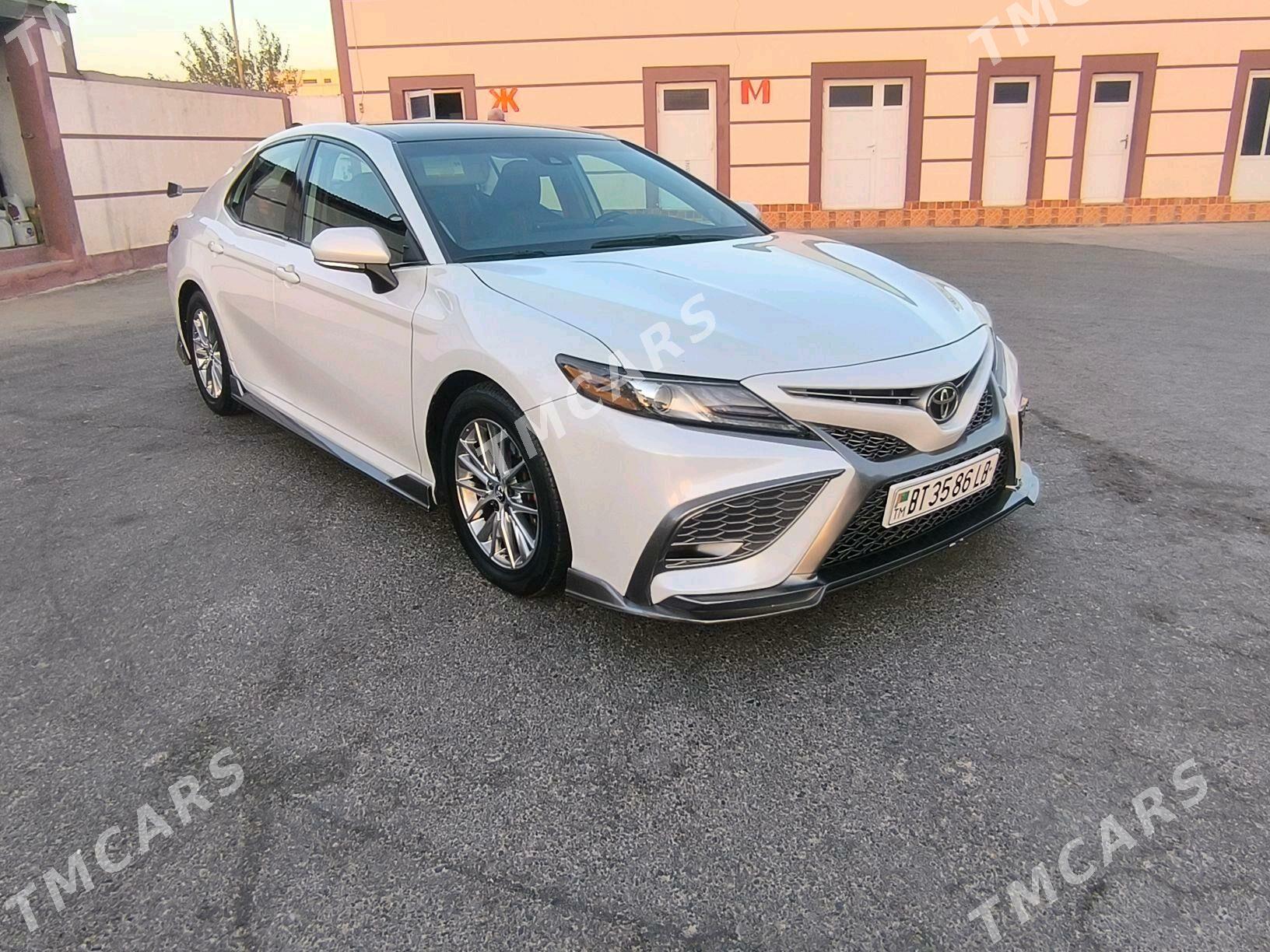 Toyota Camry 2022 - 360 000 TMT - Туркменабат - img 1