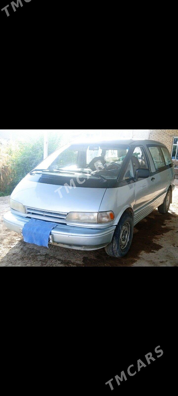 Toyota Previa 1992 - 80 000 TMT - Халач - img 4