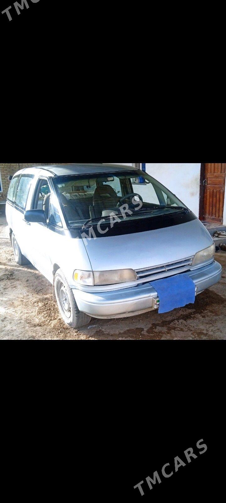 Toyota Previa 1992 - 80 000 TMT - Халач - img 3