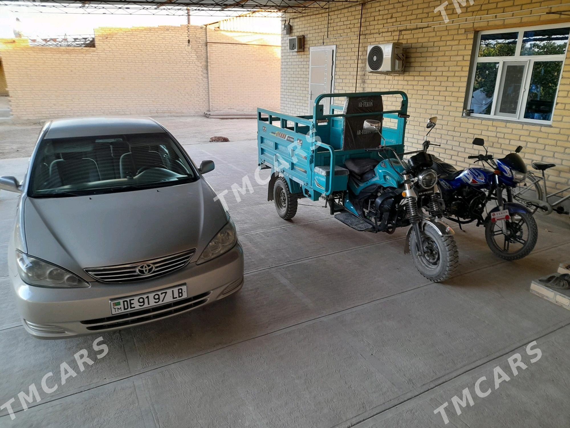 Toyota Camry 2004 - 185 000 TMT - Саят - img 7