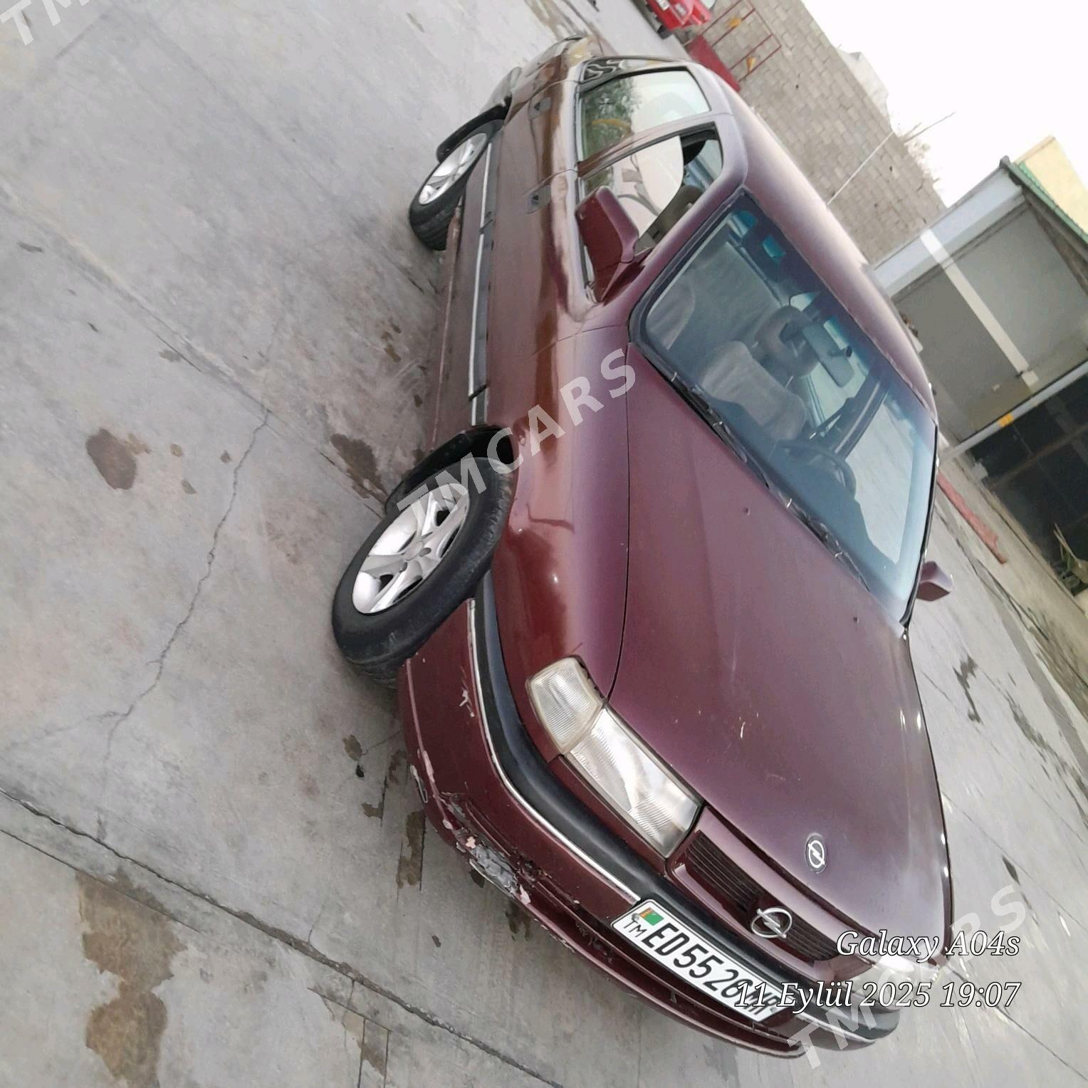 Opel Vectra 1992 - 22 000 TMT - Mary - img 5