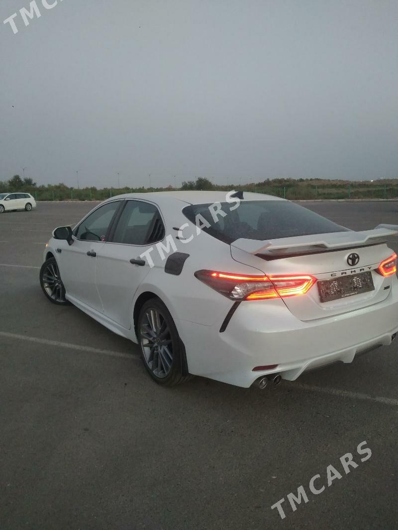 Toyota Camry 2022 - 381 000 TMT - Aşgabat - img 3