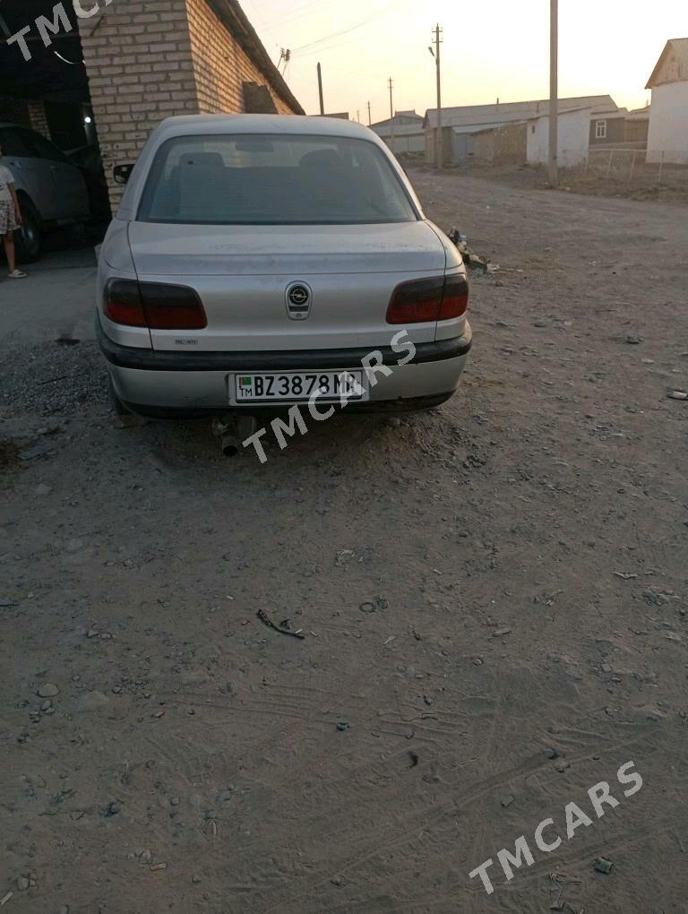 Opel Omega 1995 - 20 000 TMT - Мары - img 2
