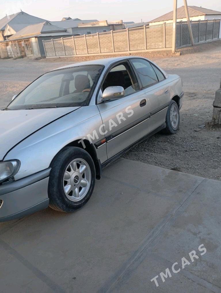 Opel Omega 1995 - 20 000 TMT - Мары - img 4