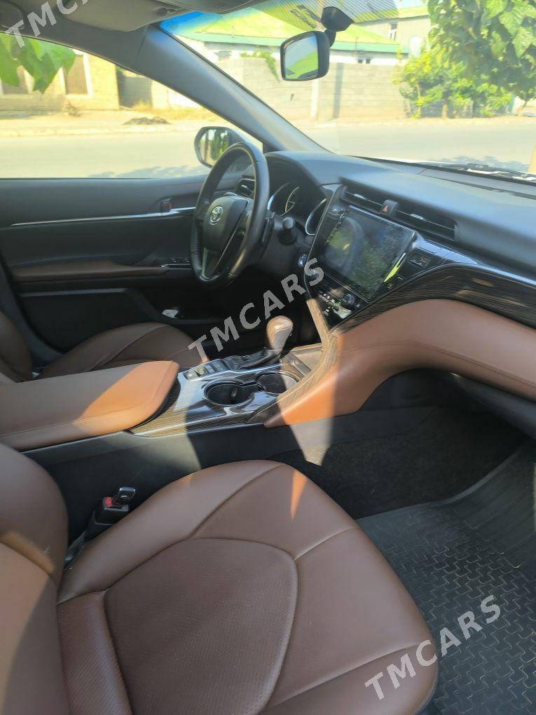 Toyota Camry 2020 - 230 000 TMT - Бузмеин - img 6