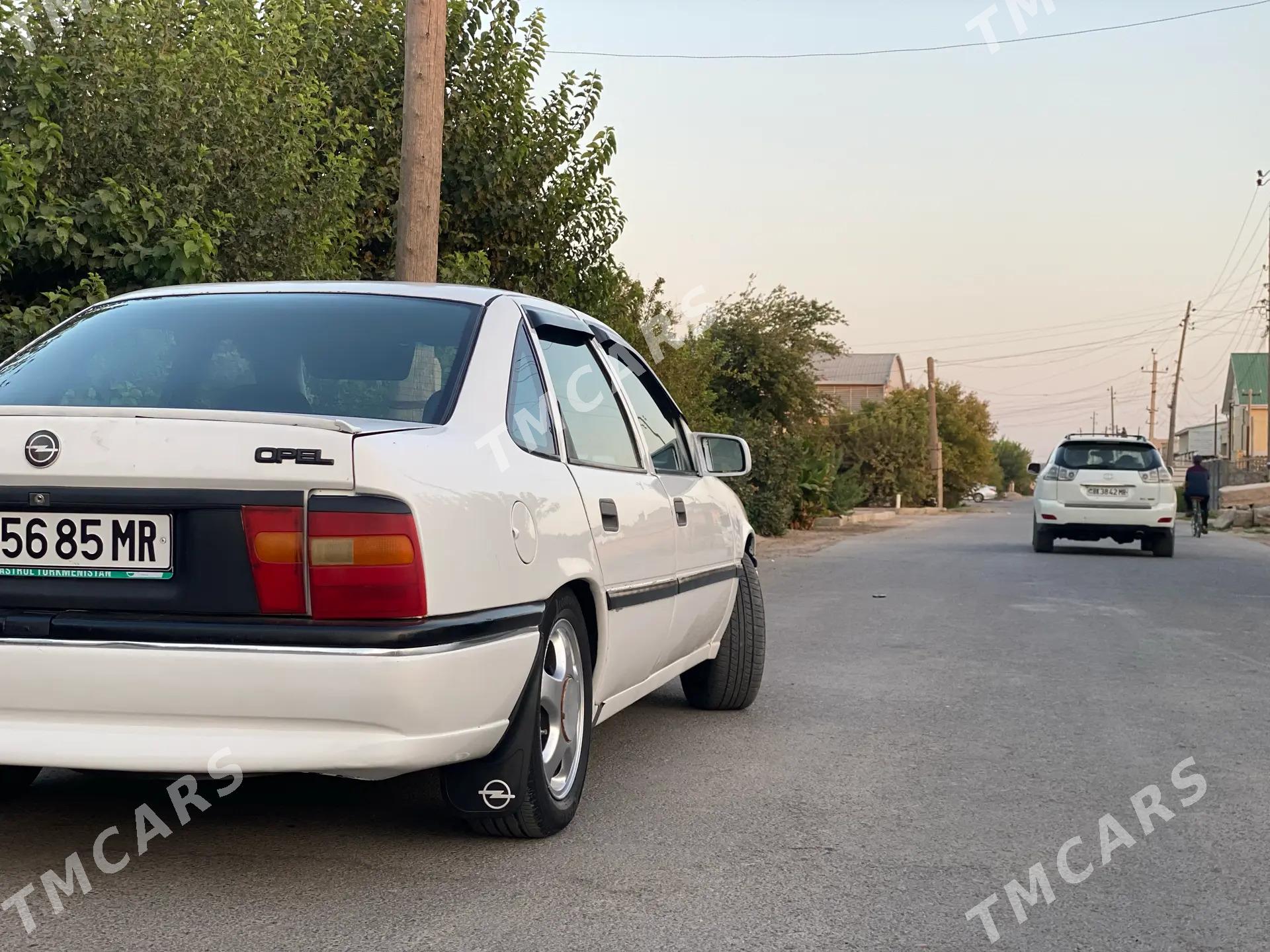 Opel Vectra 1992 - 30 000 TMT - Mary - img 5