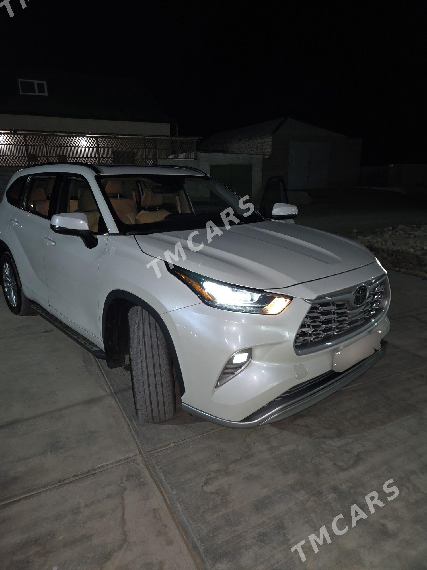 Toyota Highlander 2020 - 600 000 TMT - Aşgabat - img 3