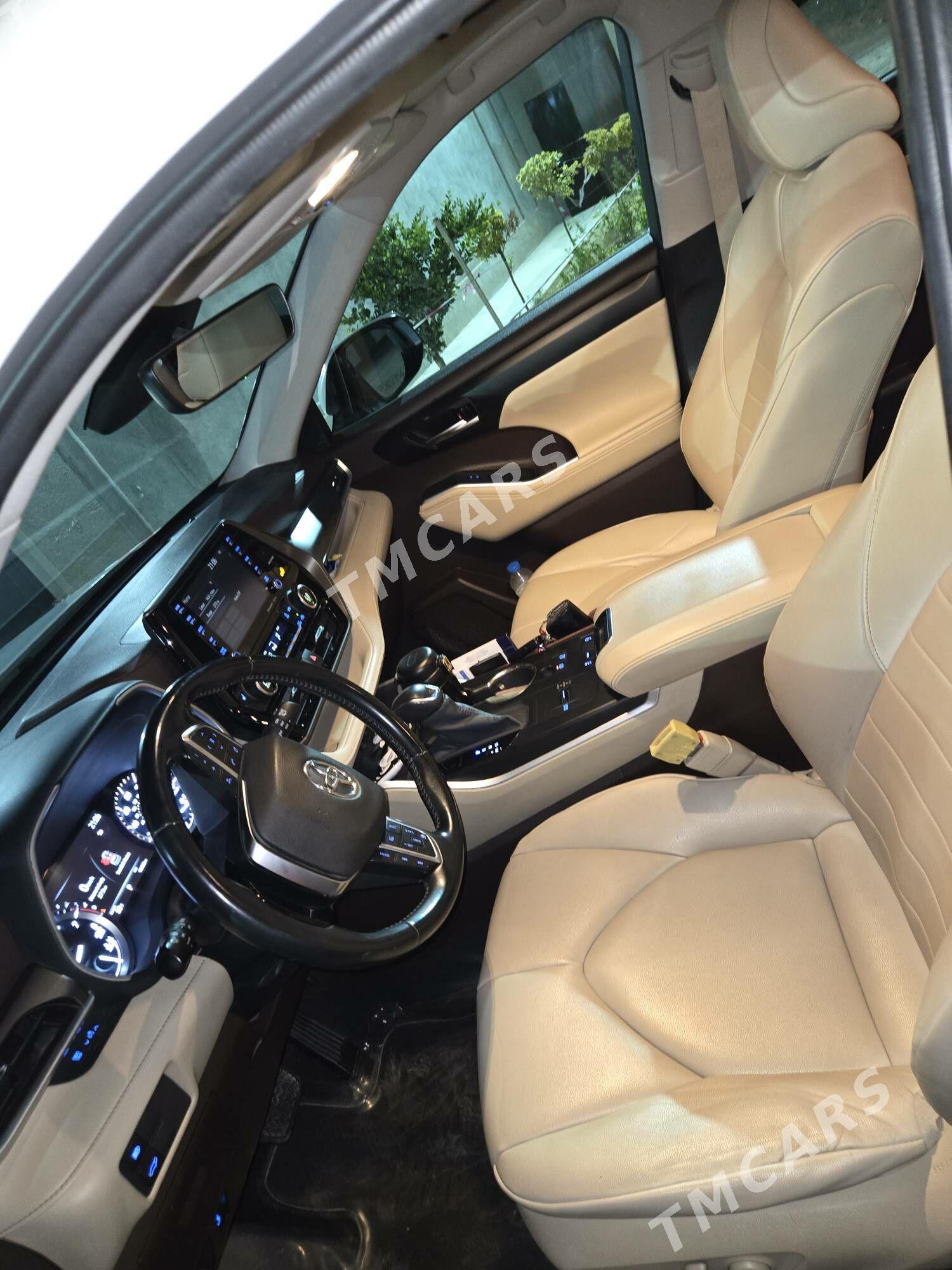 Toyota Highlander 2020 - 600 000 TMT - Aşgabat - img 7
