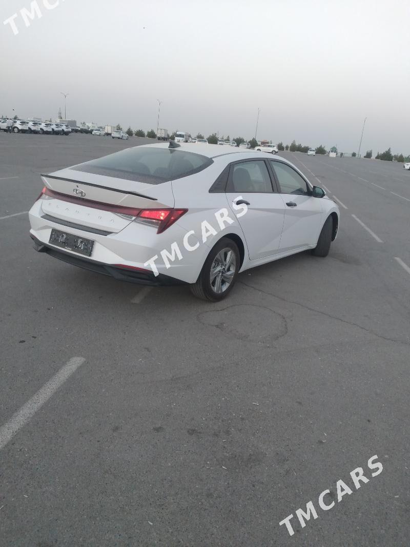Hyundai Elantra 2022 - 263 000 TMT - Aşgabat - img 4