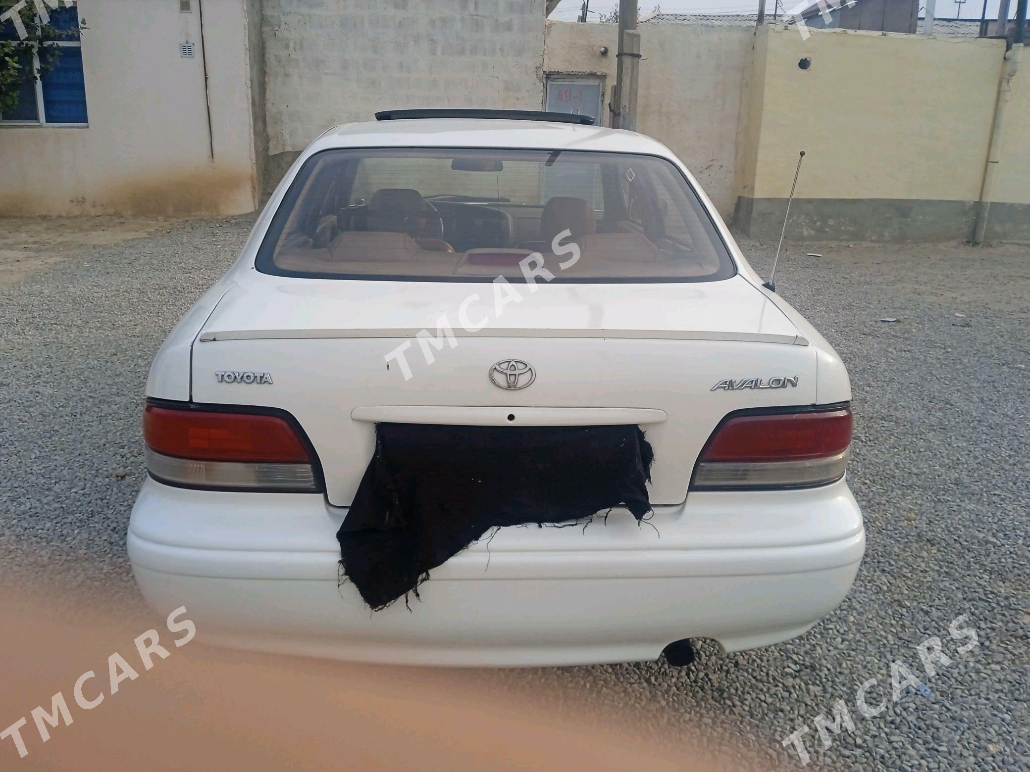 Toyota Avalon 1996 - 130 000 TMT - Gyzylarbat - img 3